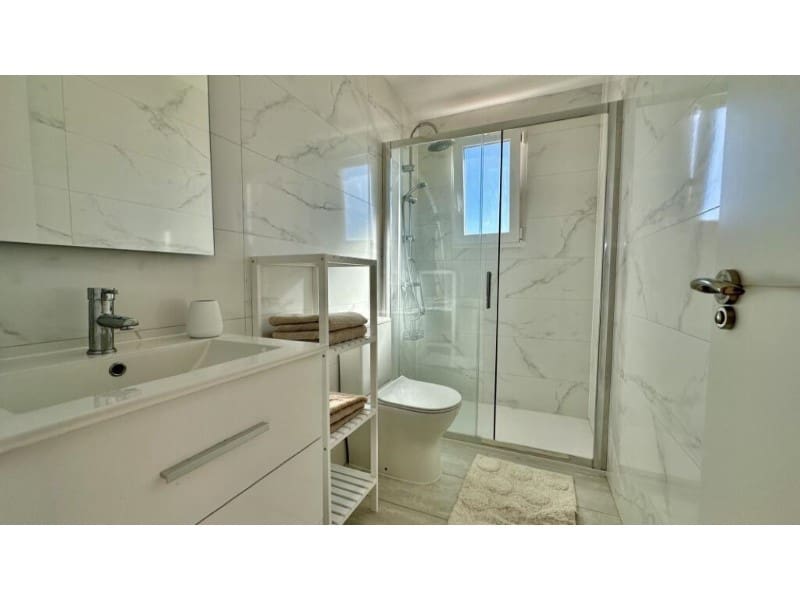 2 sypialnia Penthouse na sprzedaż w Punta Prima - 247 000 € (Ref: 9608898)