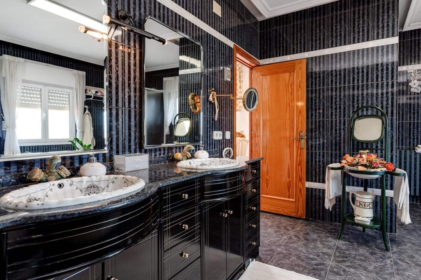 5 soverom Villa til salgs i San Luis med svømmebasseng - € 850 000 (Ref: 9608918)