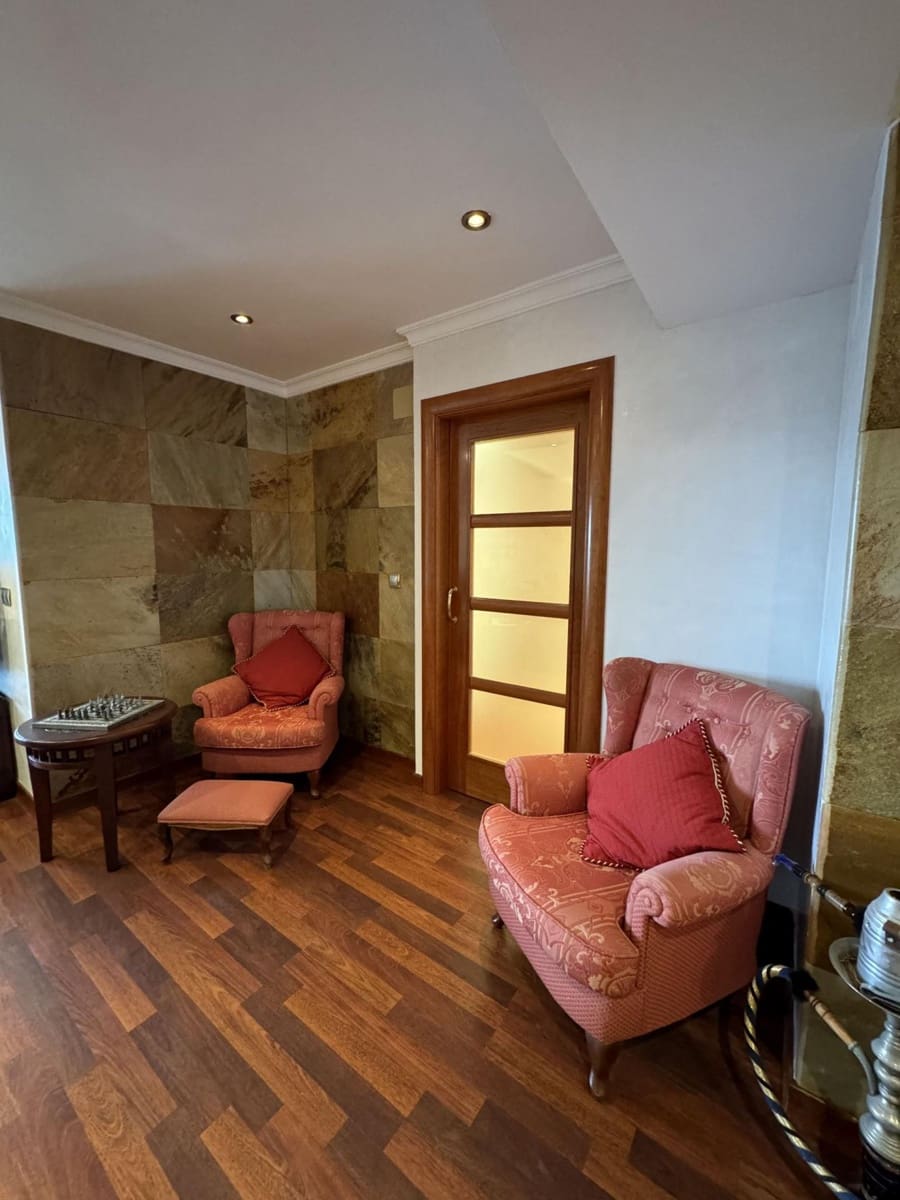 3 bedroom Apartment for sale in Torrevieja - € 599,000 (Ref: 9608922)