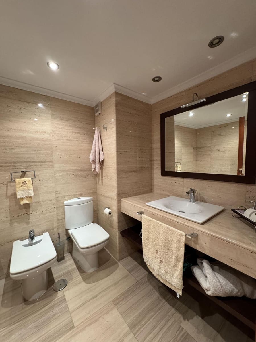 3 bedroom Apartment for sale in Torrevieja - € 599,000 (Ref: 9608922)