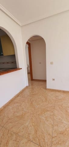 2 makuuhuone Kattohuoneisto myytävänä paikassa Centro, Torrevieja mukana uima-altaan - 136 500 € (Ref: 9608924)