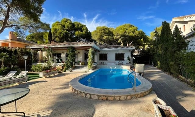 6 soveværelse Villa til salg i Campoamor, Orihuela med garage - € 889.000 (Ref: 9608925)