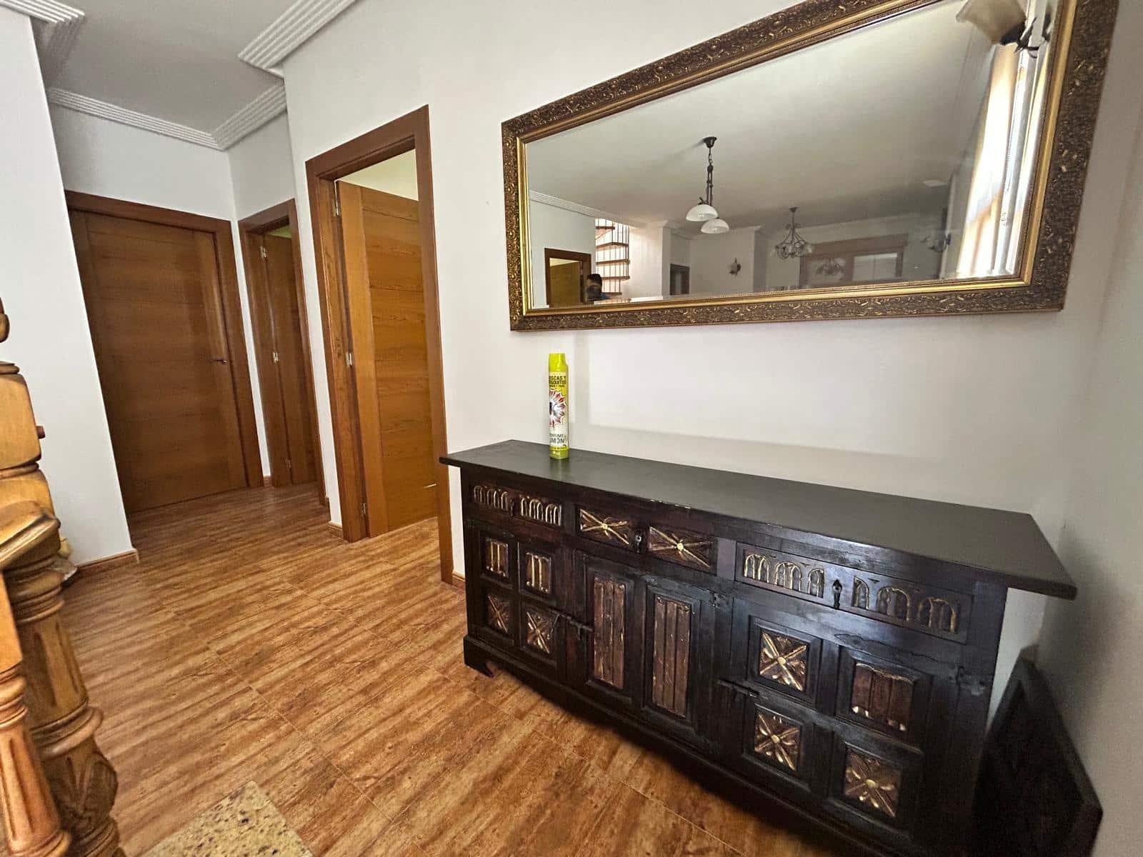 4 Zimmer Villa zu verkaufen in Los Alcazares mit Pool - 260.000 € (Ref: 9608929)