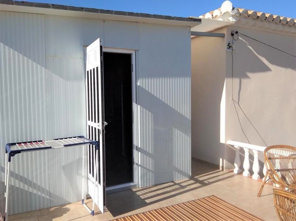 6 soverom Villa til salgs i Torrevieja - € 950 000 (Ref: 9608930)
