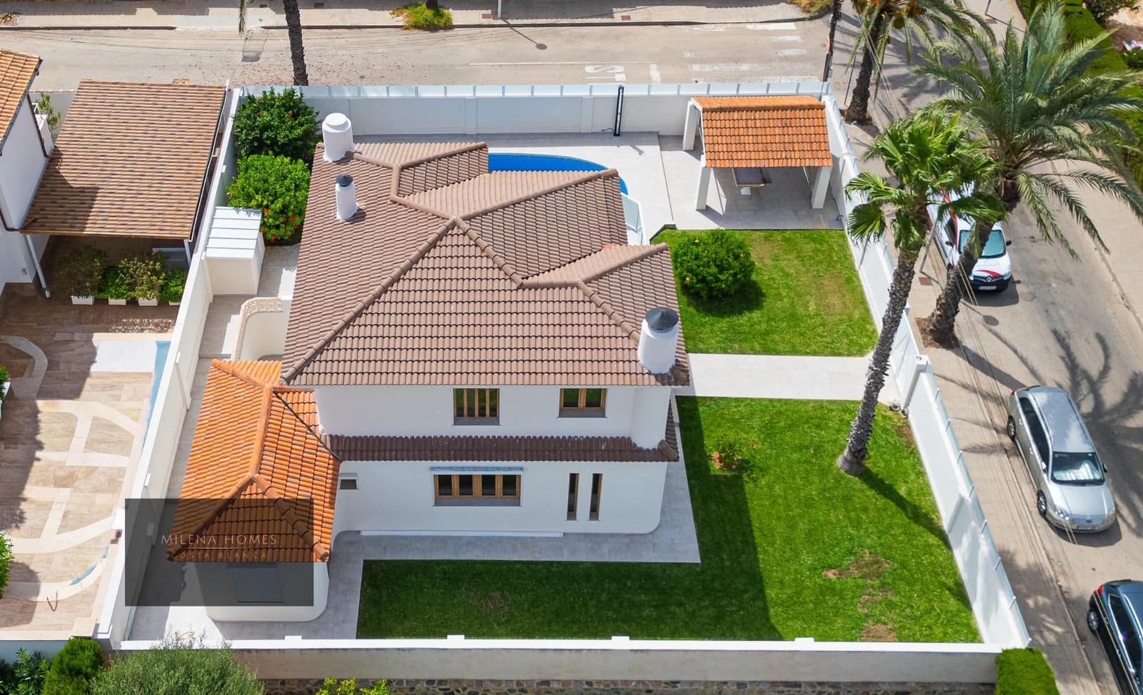 3 bedroom Villa for sale in Cabo Roig with pool - € 1,400,000 (Ref: 9608932)