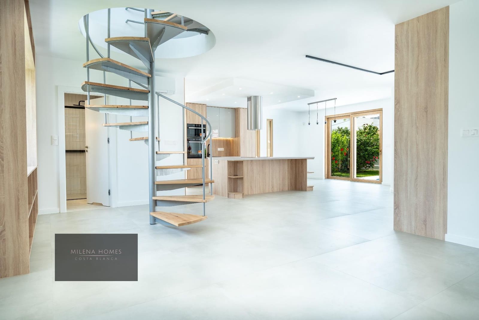 3 bedroom Villa for sale in Cabo Roig with pool - € 1,400,000 (Ref: 9608932)