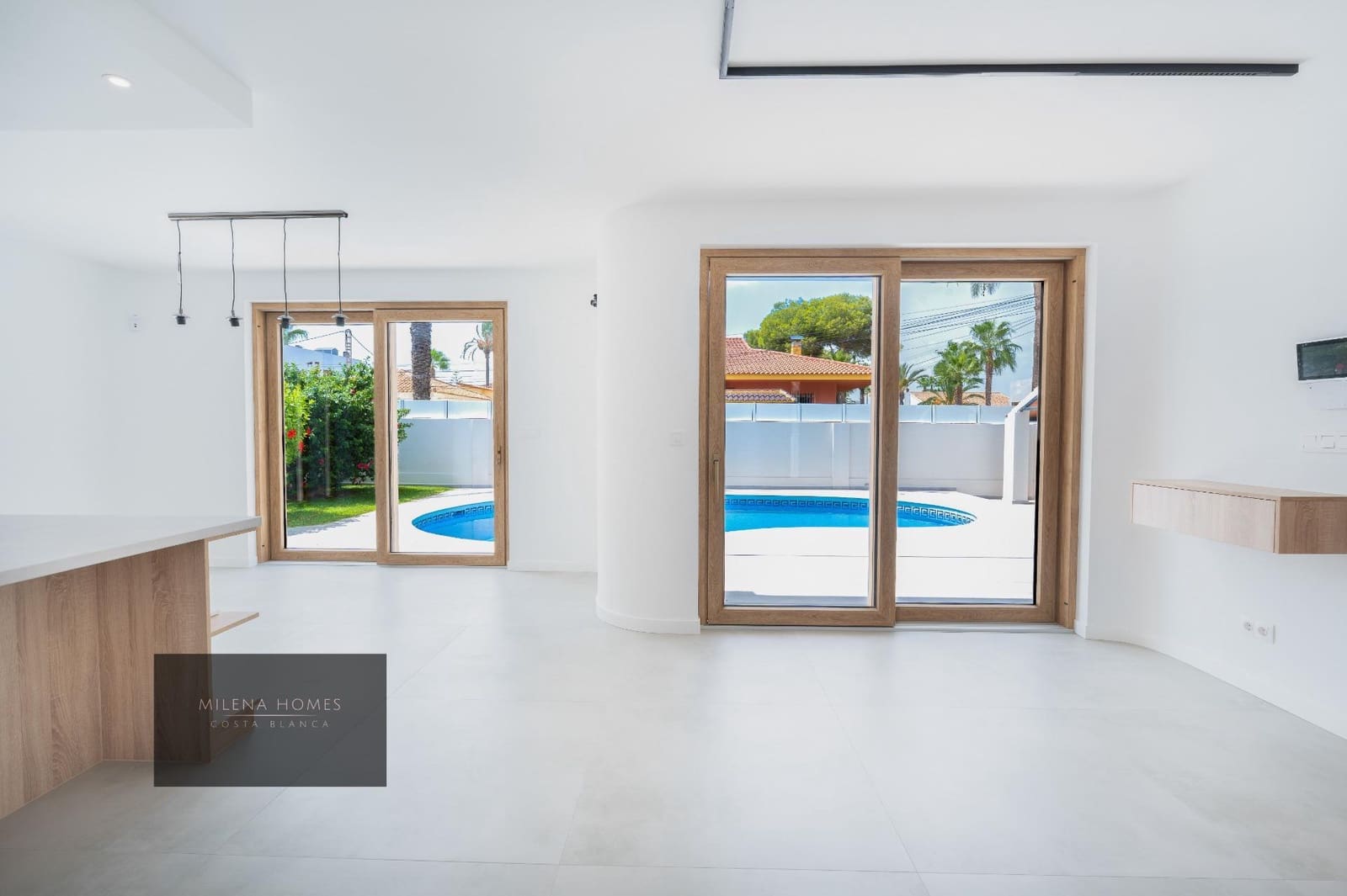 3 bedroom Villa for sale in Cabo Roig with pool - € 1,400,000 (Ref: 9608932)