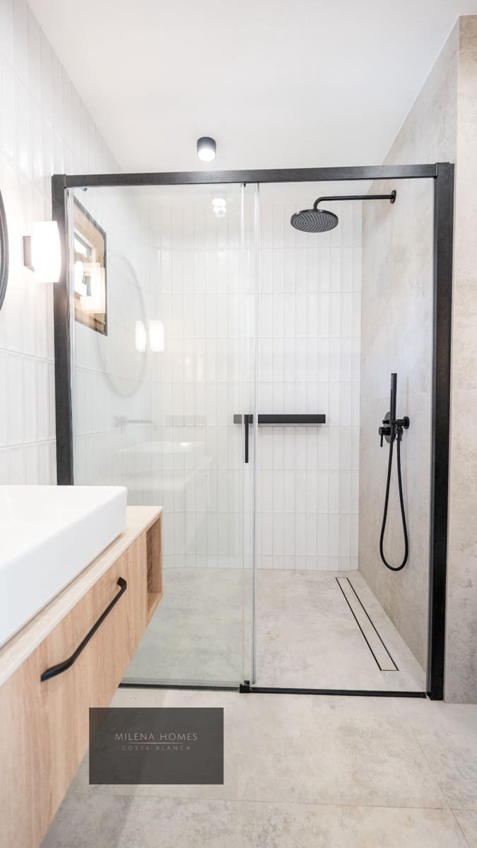 3 bedroom Villa for sale in Cabo Roig with pool - € 1,400,000 (Ref: 9608932)