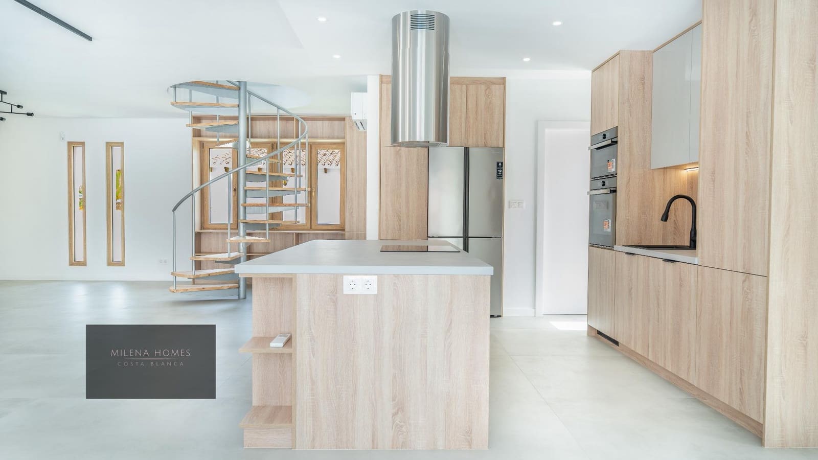 3 bedroom Villa for sale in Cabo Roig with pool - € 1,400,000 (Ref: 9608932)