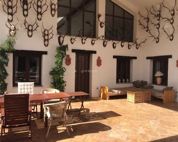 12 quarto Quinta/Casa Rural para venda em Cazorla - 1 250 000 € (Ref: 9608945)