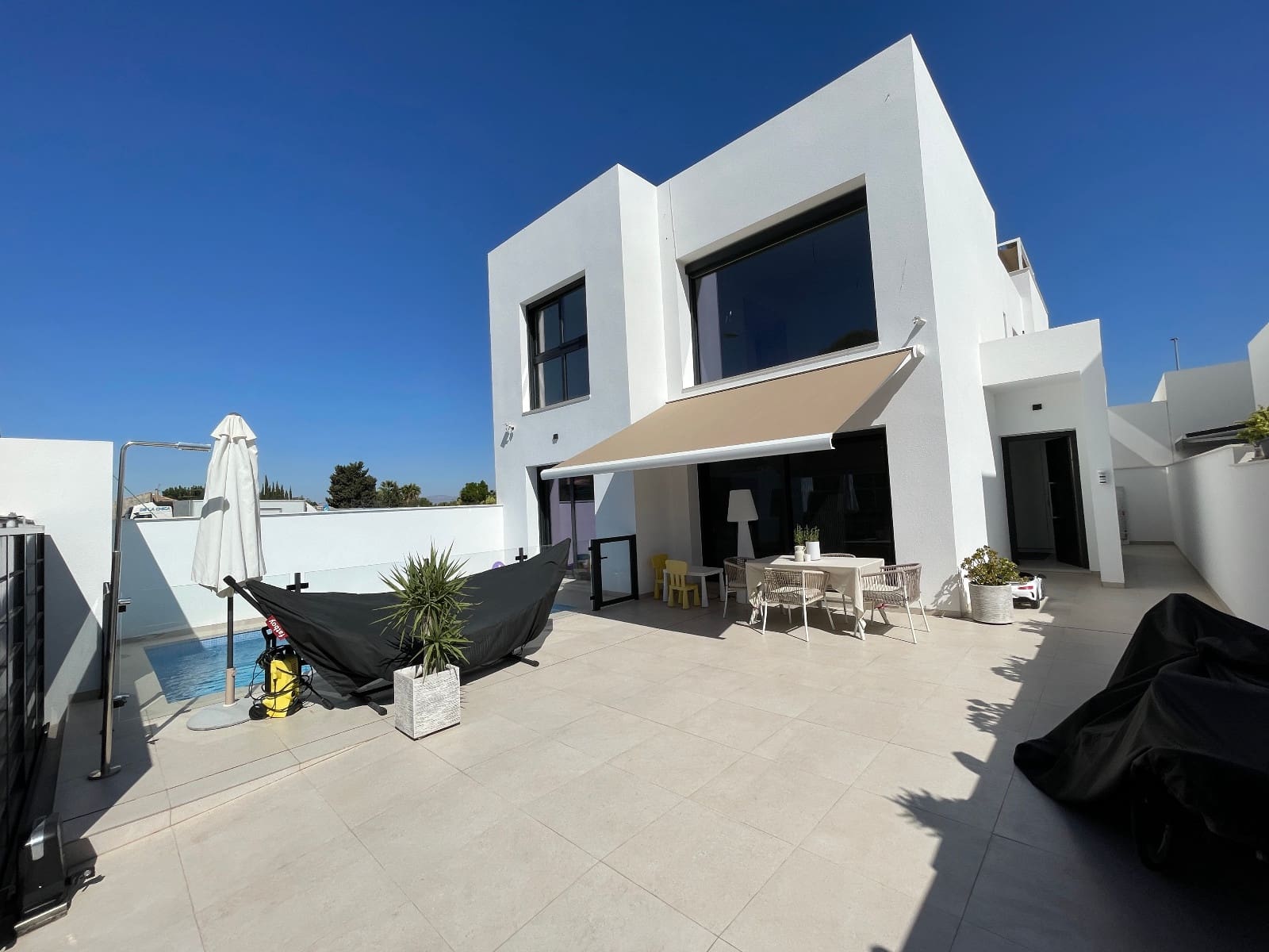 3 bedroom Villa for sale in Formentera del Segura - € 325,500 (Ref: 9608957)