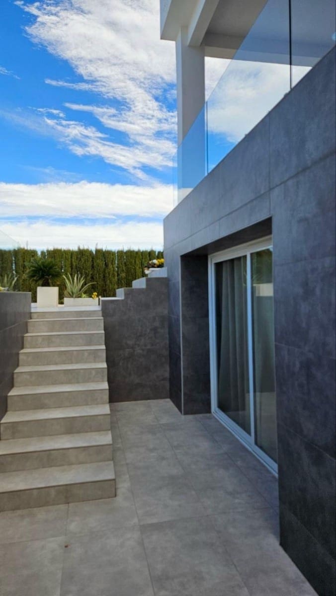 4 sovrum Villa till salu i Orihuela - 449 000 € (Ref: 9608961)