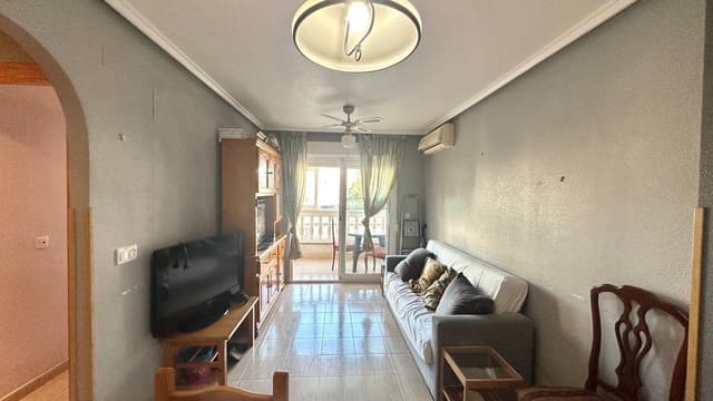 2 makuuhuone Huoneisto myytävänä paikassa Torrevieja mukana uima-altaan - 119 900 € (Ref: 9608966)