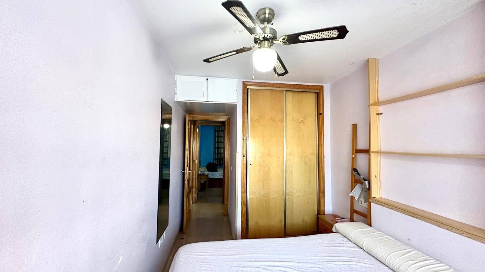 2 makuuhuone Huoneisto myytävänä paikassa Torrevieja mukana uima-altaan - 119 900 € (Ref: 9608966)