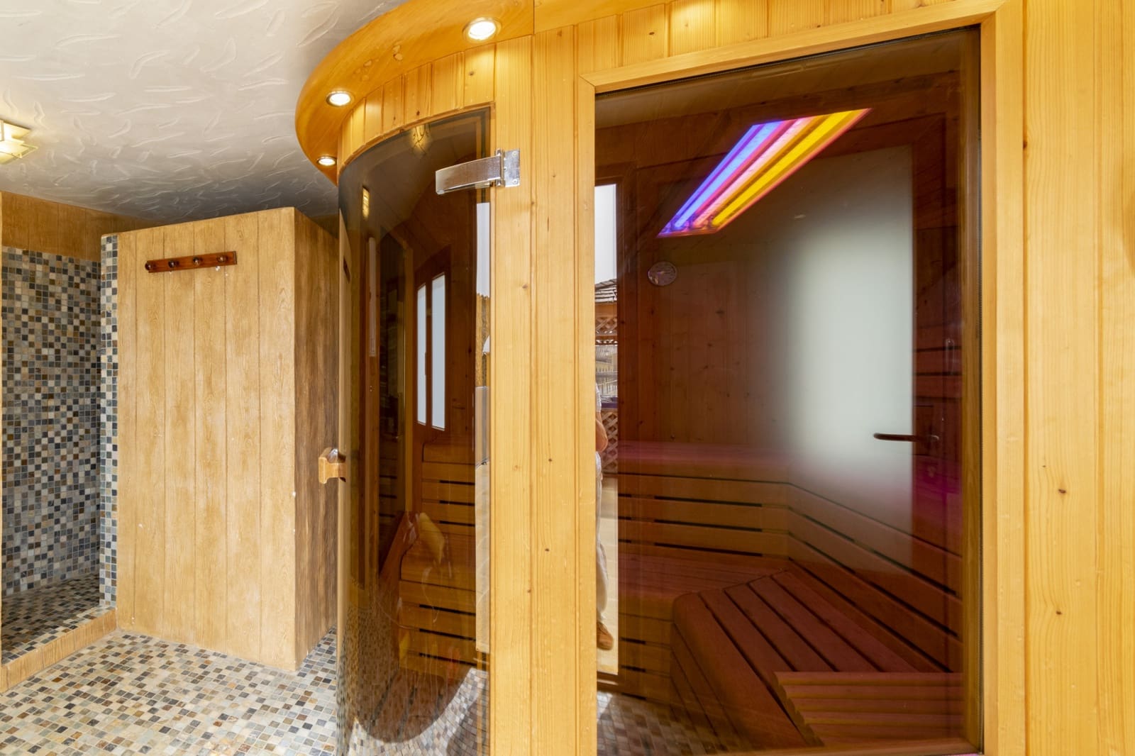 4 slaapkamer Villa te koop in El Beal met zwembad garage - € 1.299.000 (Ref: 9608978)