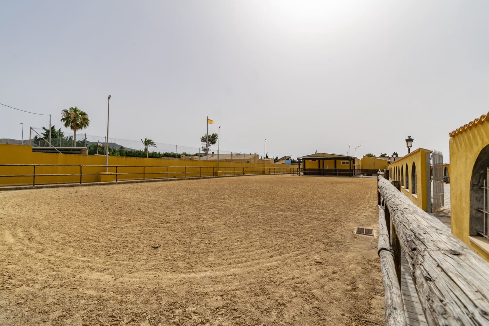 4 slaapkamer Villa te koop in El Beal met zwembad garage - € 1.299.000 (Ref: 9608978)