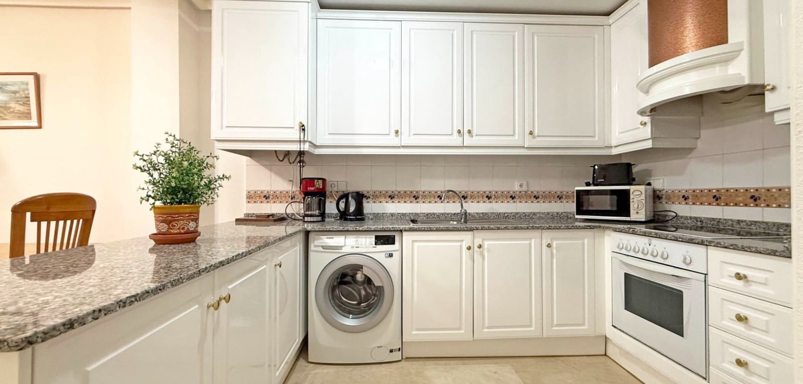 2 bedroom Apartment for sale in Villamartin with garage - € 199,000 (Ref: 9608993)