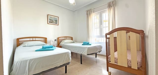 Apartamento de 2 habitaciones en Villamartin, Orihuela en venta con garaje - 199.000 € (Ref: 9608993)