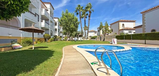 Apartamento de 2 habitaciones en Villamartin, Orihuela en venta con garaje - 199.000 € (Ref: 9608993)