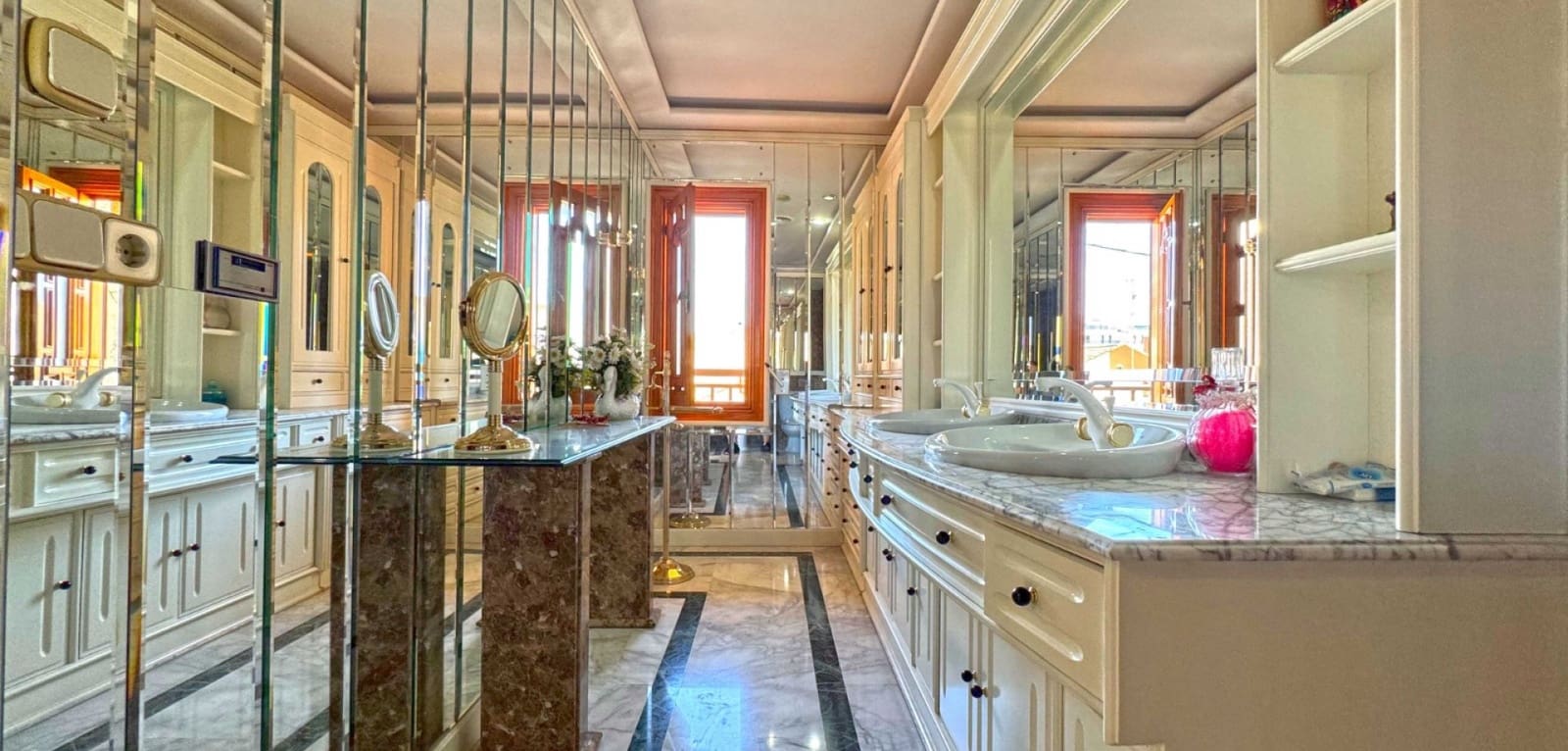 6 soveværelse Lejlighed til salg i Lo Pagan - € 415.000 (Ref: 9608996)