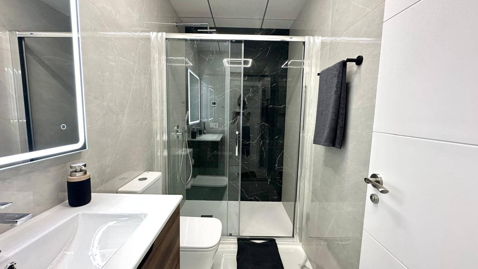 2 quarto Apartamento para venda em Torrevieja - 235 000 € (Ref: 9609002)