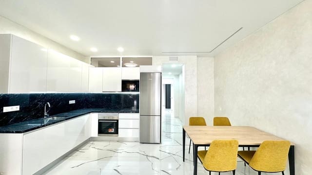 Apartamento de 2 habitaciones en Playa del Cura, Torrevieja en venta - 250.000 € (Ref: 9609005)