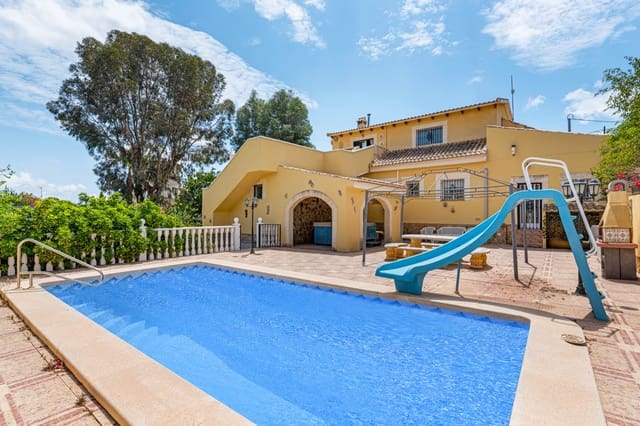 4 bedroom Villa for sale in Jacarilla - € 350,000 (Ref: 9609013)