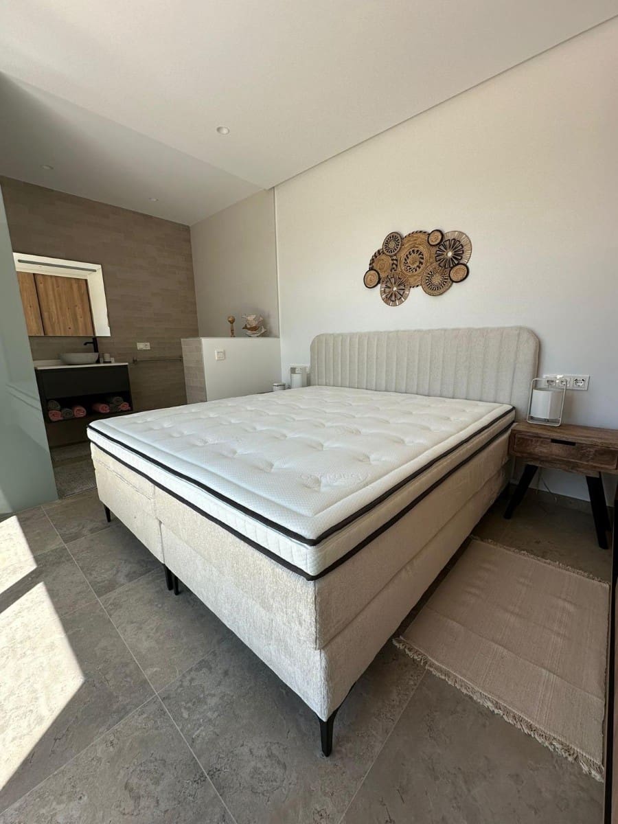 4 slaapkamer Villa te koop in Benijofar met zwembad garage - € 1.495.000 (Ref: 9609017)