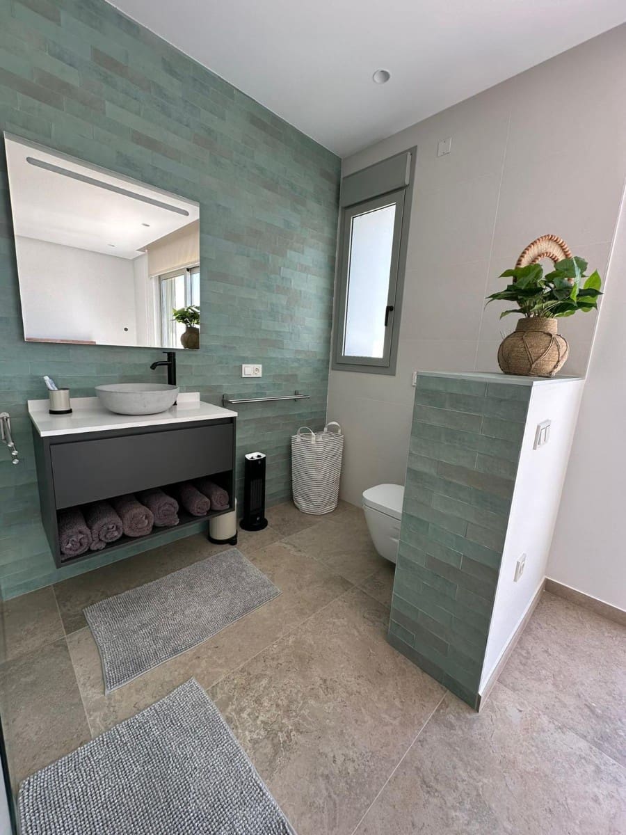 4 slaapkamer Villa te koop in Benijofar met zwembad garage - € 1.495.000 (Ref: 9609017)