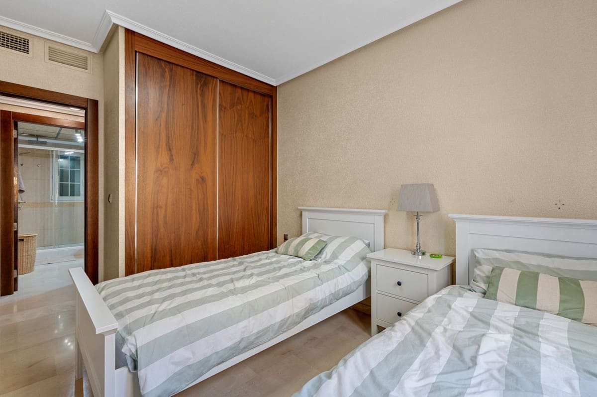 2 bedroom Apartment for sale in Campoamor - € 375,000 (Ref: 9609026)