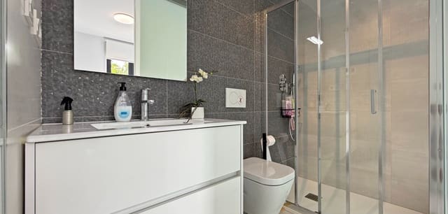 2 bedroom Apartment for sale in Orihuela Costa, Orihuela - € 249,000 (Ref: 9609040)