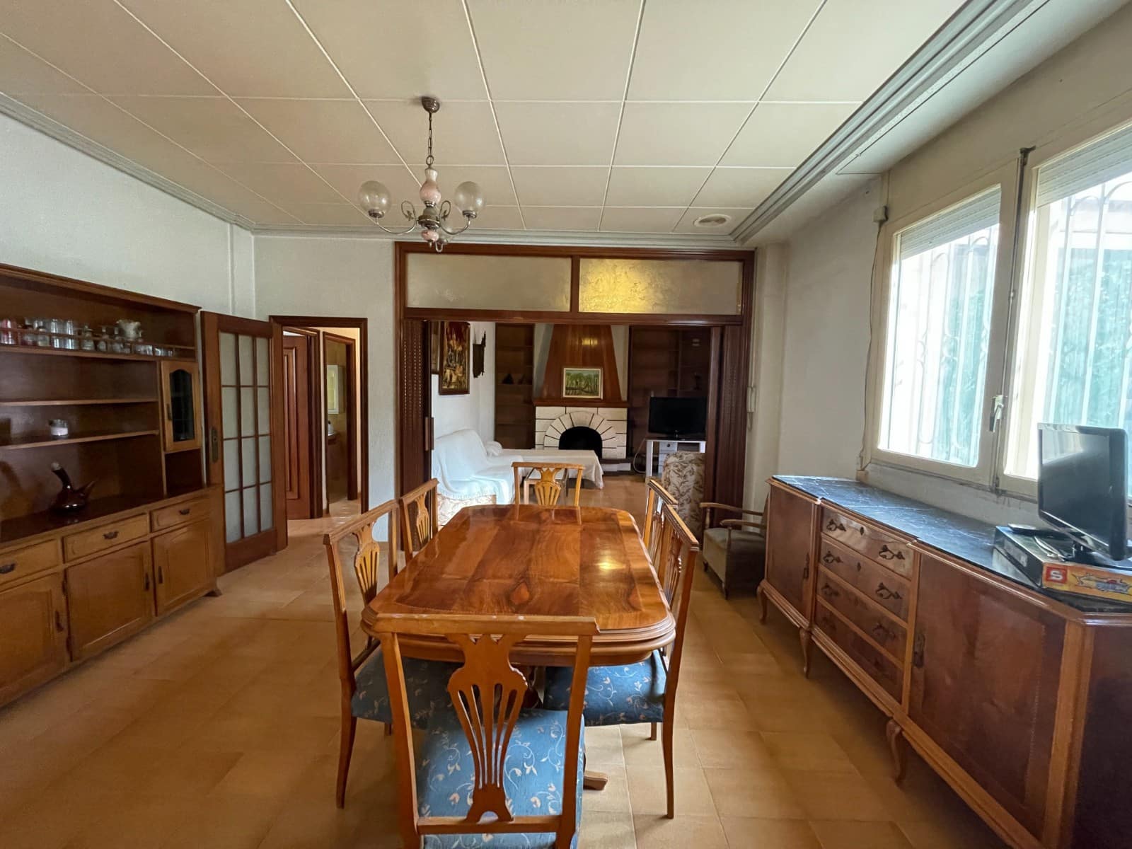 4 makuuhuone Huvila myytävänä paikassa Elche / Elx mukana 
autotalli - 378 000 € (Ref: 9609045)