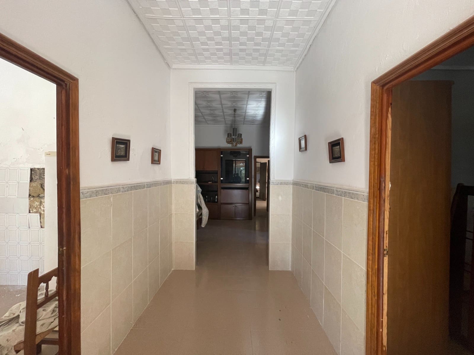 6 bedroom Finca/Country House for sale in Elche / Elx - € 280,000 (Ref: 9609051)