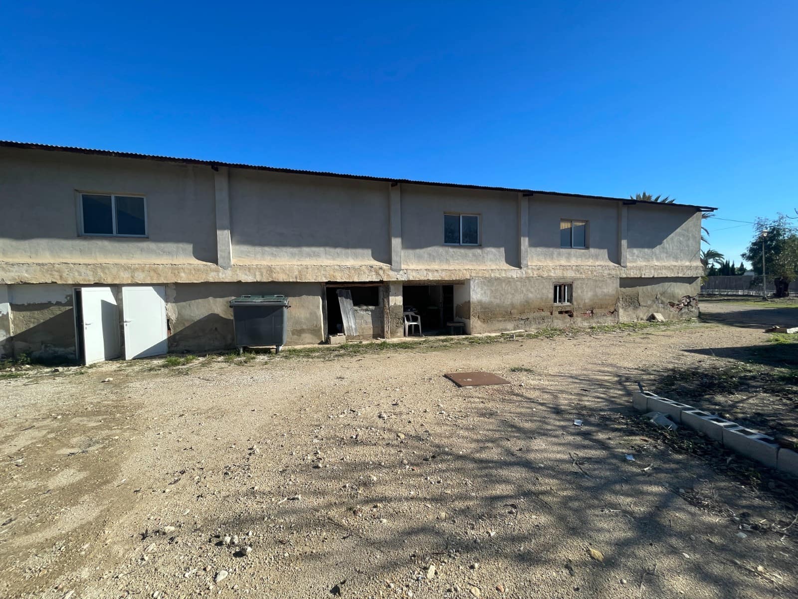 6 bedroom Finca/Country House for sale in Elche / Elx - € 280,000 (Ref: 9609051)