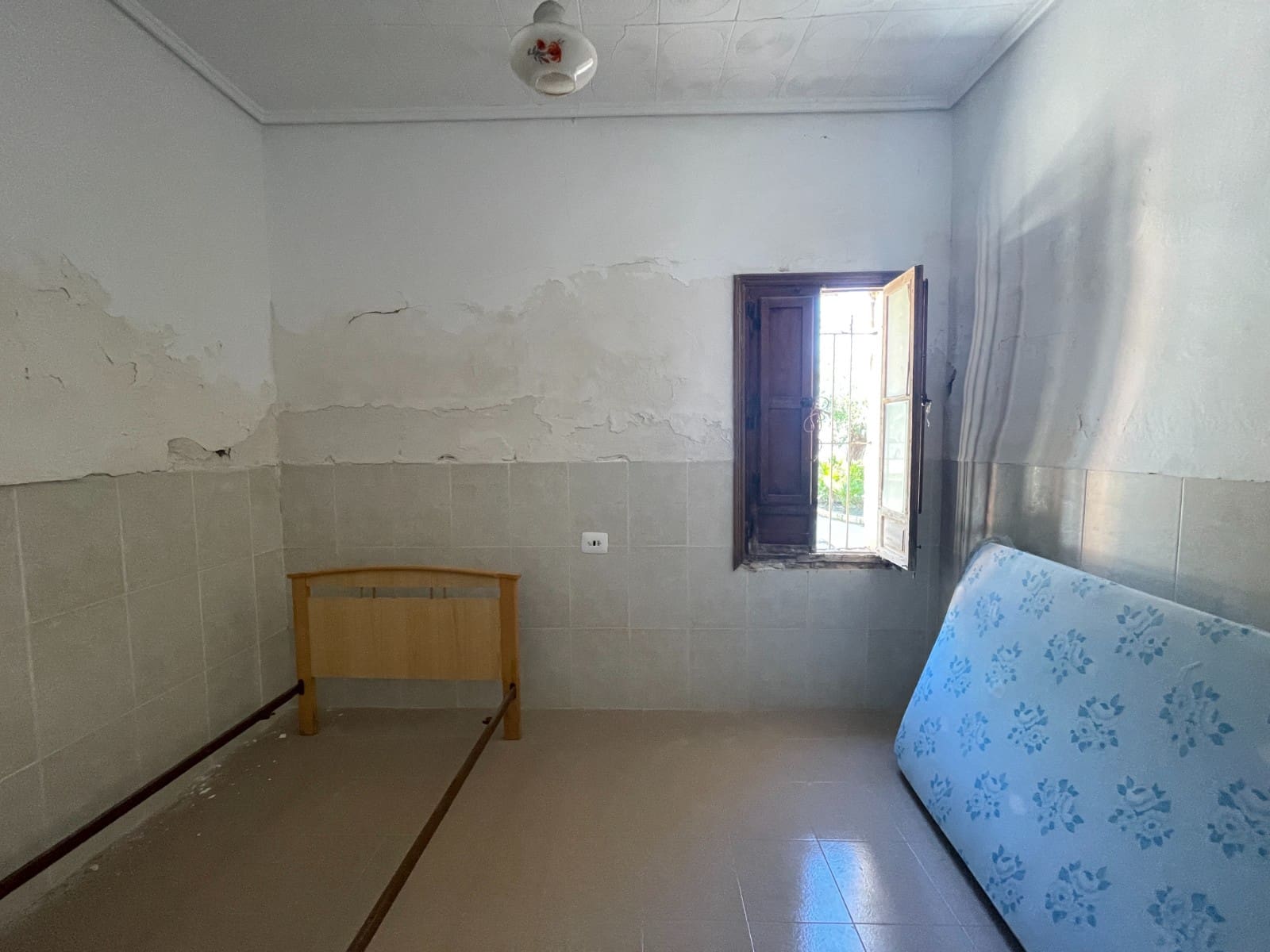 6 bedroom Finca/Country House for sale in Elche / Elx - € 280,000 (Ref: 9609051)