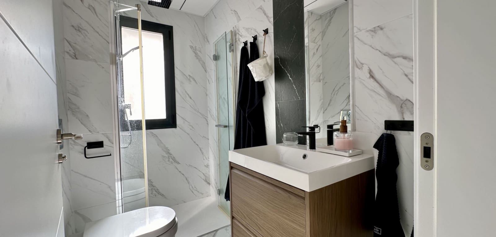 Chalet de 3 habitaciones en Orihuela Costa en venta con piscina - 449.950 € (Ref: 9609052)