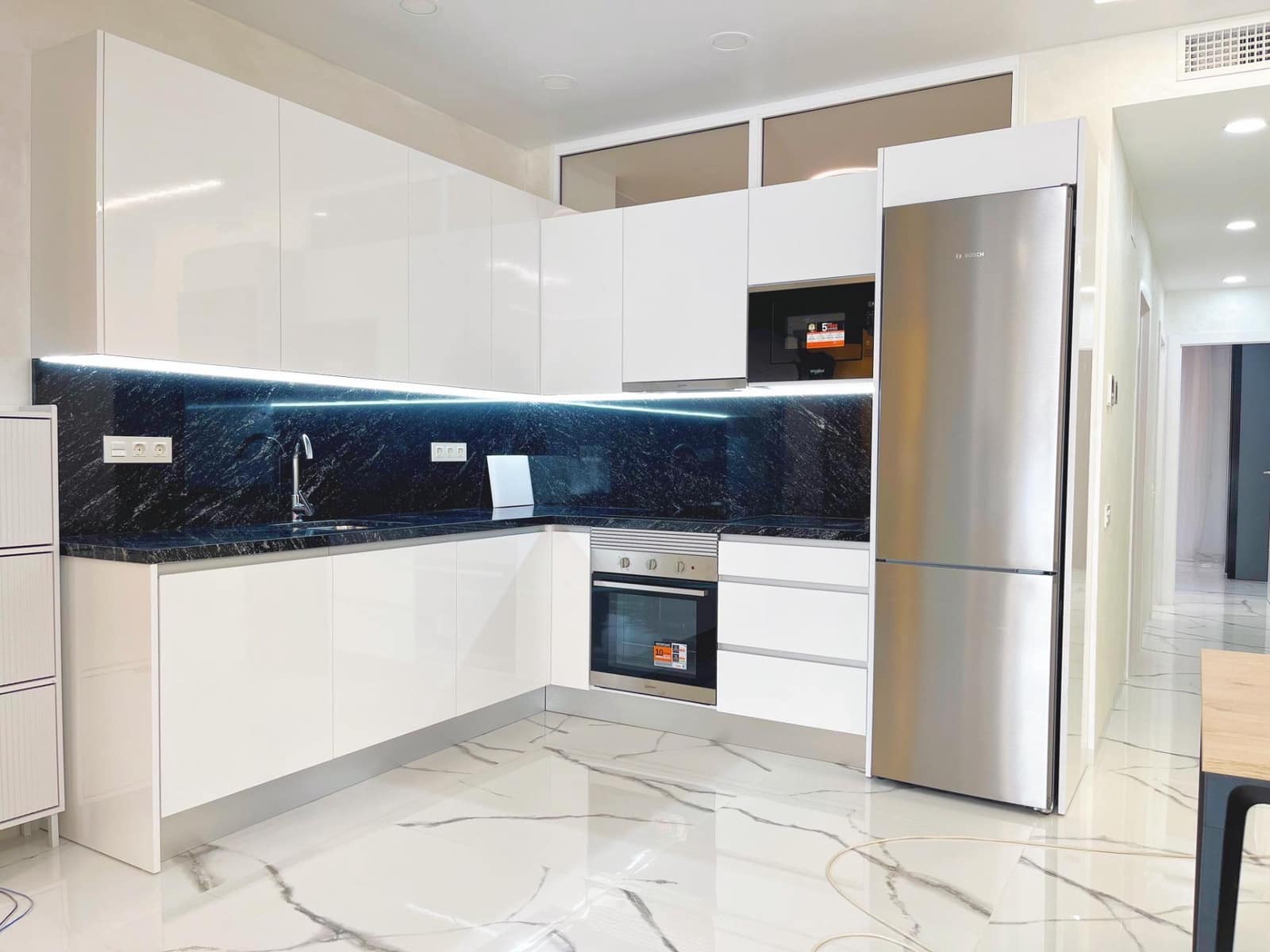 Apartamento de 2 habitaciones en Torrevieja en venta - 260.000 € (Ref: 9609085)