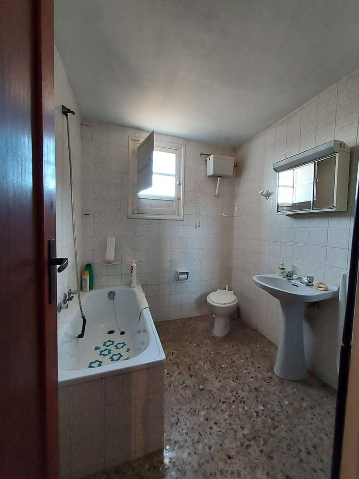 4 slaapkamer Finca/Landhuis te koop in Orihuela - € 189.000 (Ref: 9609093)