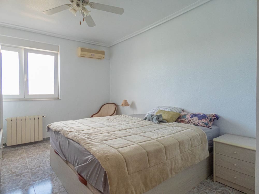 7 slaapkamer Villa te koop in San Miguel de Salinas met garage - € 1.499.000 (Ref: 9609100)