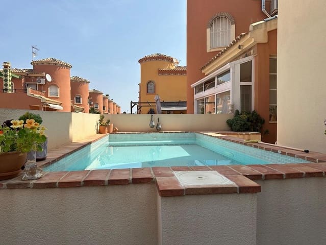 3 makuuhuone Huvila myytävänä paikassa Orihuela Costa, Orihuela mukana uima-altaan - 285 000 € (Ref: 9609111)