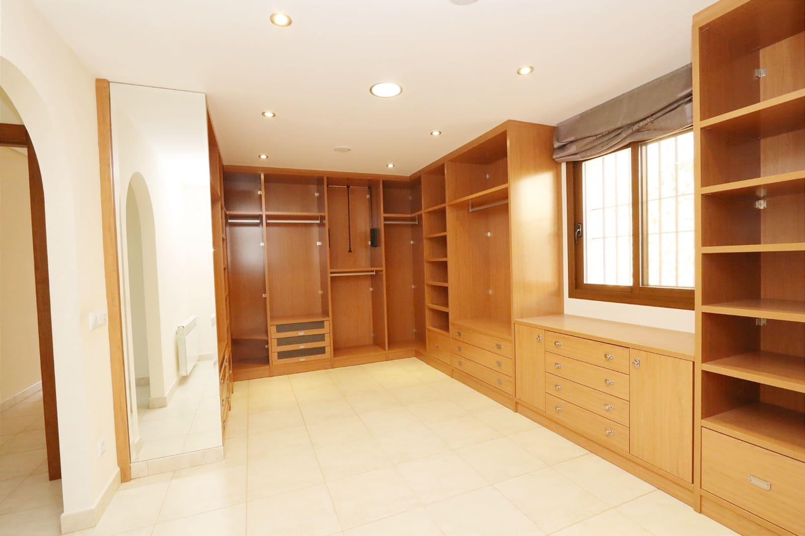 5 slaapkamer Villa te koop in Altea met garage - € 2.000.000 (Ref: 9609116)