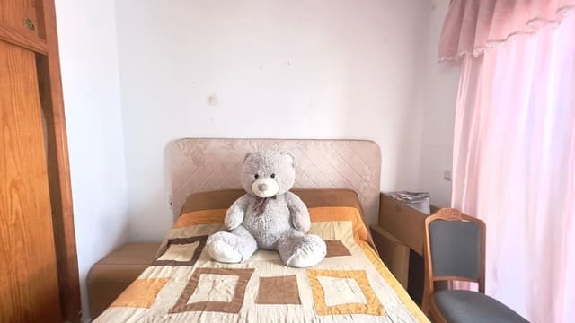 2 makuuhuone Kattohuoneisto myytävänä paikassa Torrevieja mukana uima-altaan - 149 900 € (Ref: 9609120)