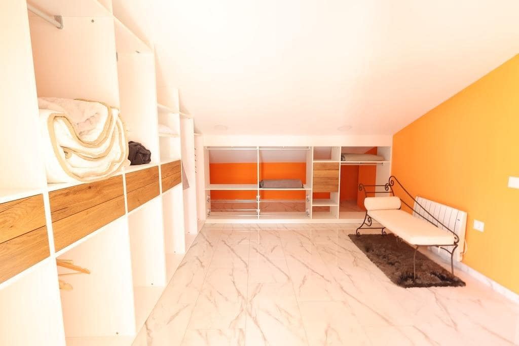 Chalet de 4 habitaciones en Orihuela Costa en venta - 699.000 € (Ref: 9609128)