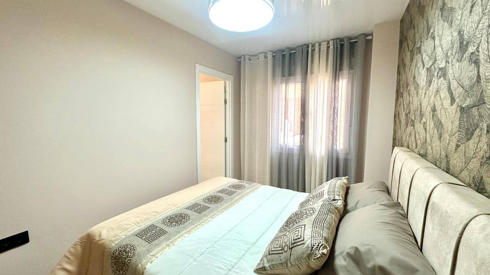 1 Zimmer Apartment zu verkaufen in Torrevieja - 131.900 € (Ref: 9609138)