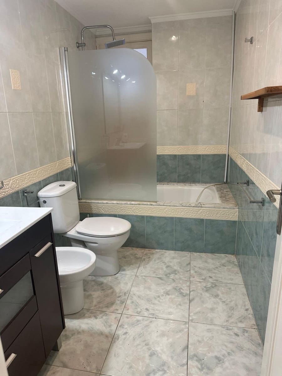 3 soverom Leilighet til salgs i Torrevieja - € 158 000 (Ref: 9609148)