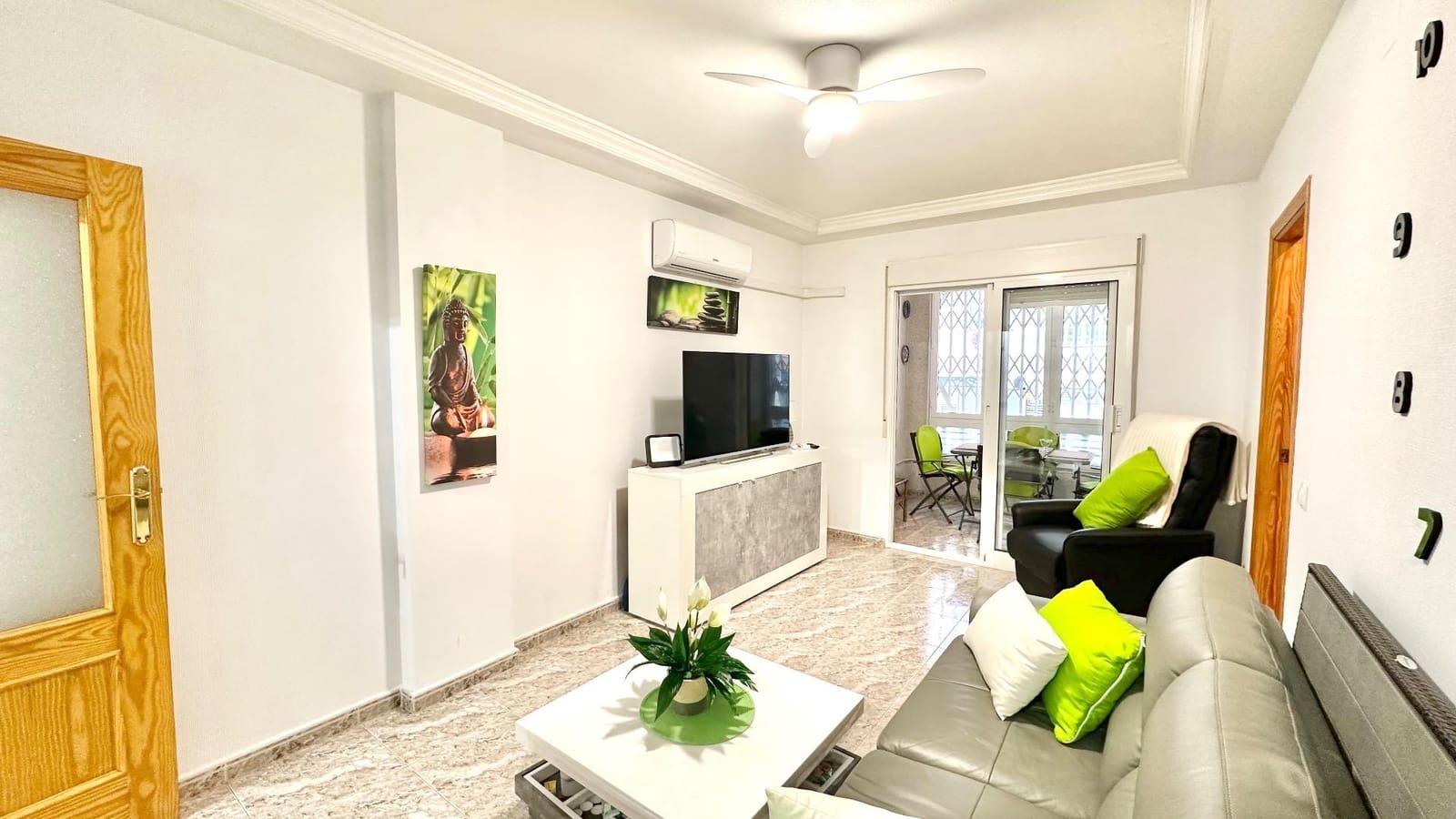 2 makuuhuone Huoneisto myytävänä paikassa Torrevieja - 154 900 € (Ref: 9609182)