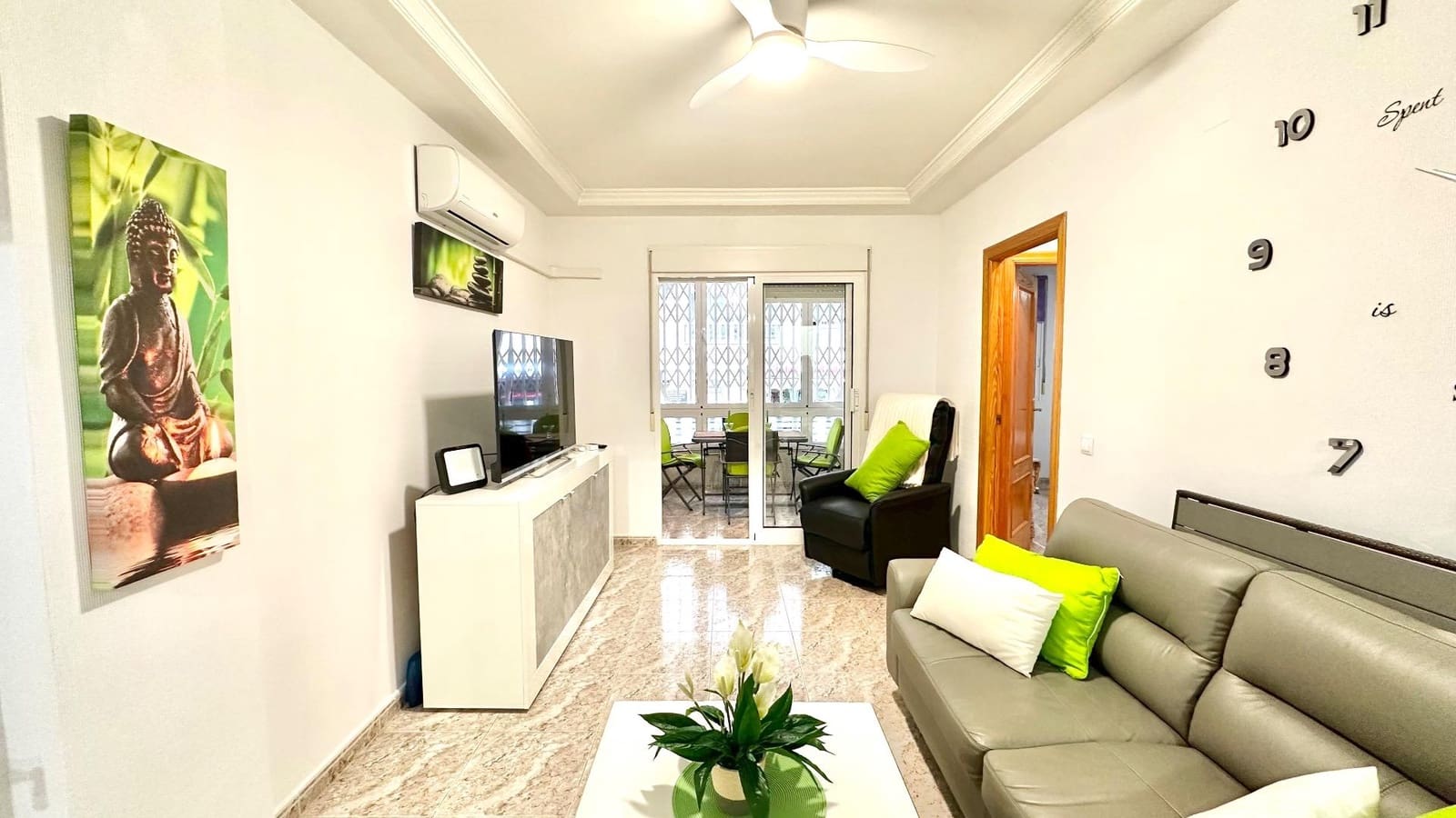 2 makuuhuone Huoneisto myytävänä paikassa Torrevieja - 154 900 € (Ref: 9609182)