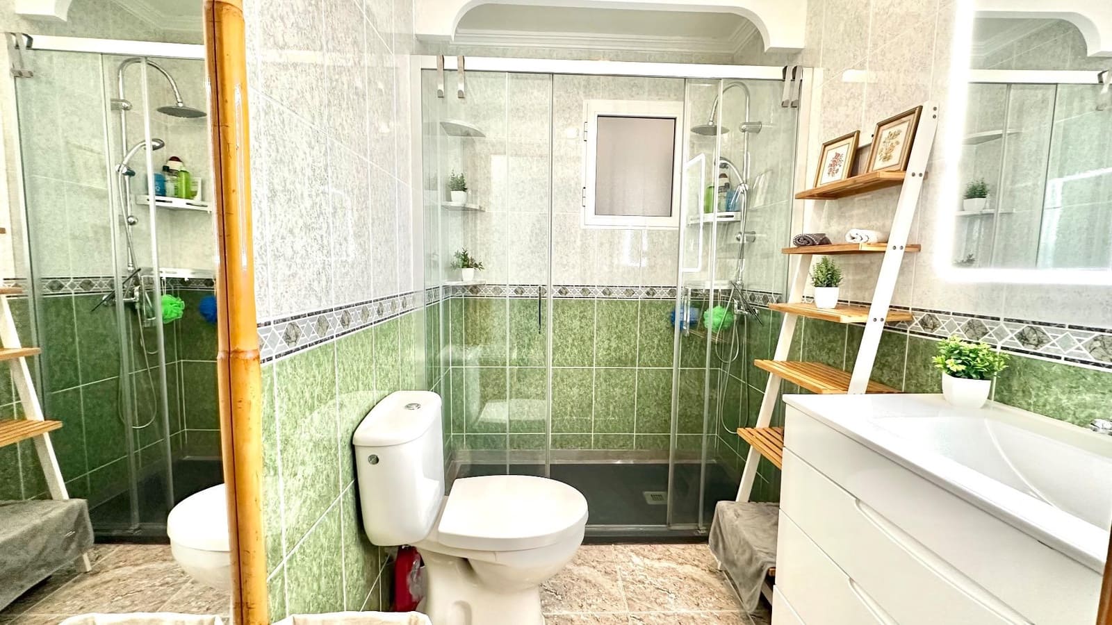 2 makuuhuone Huoneisto myytävänä paikassa Torrevieja - 154 900 € (Ref: 9609182)
