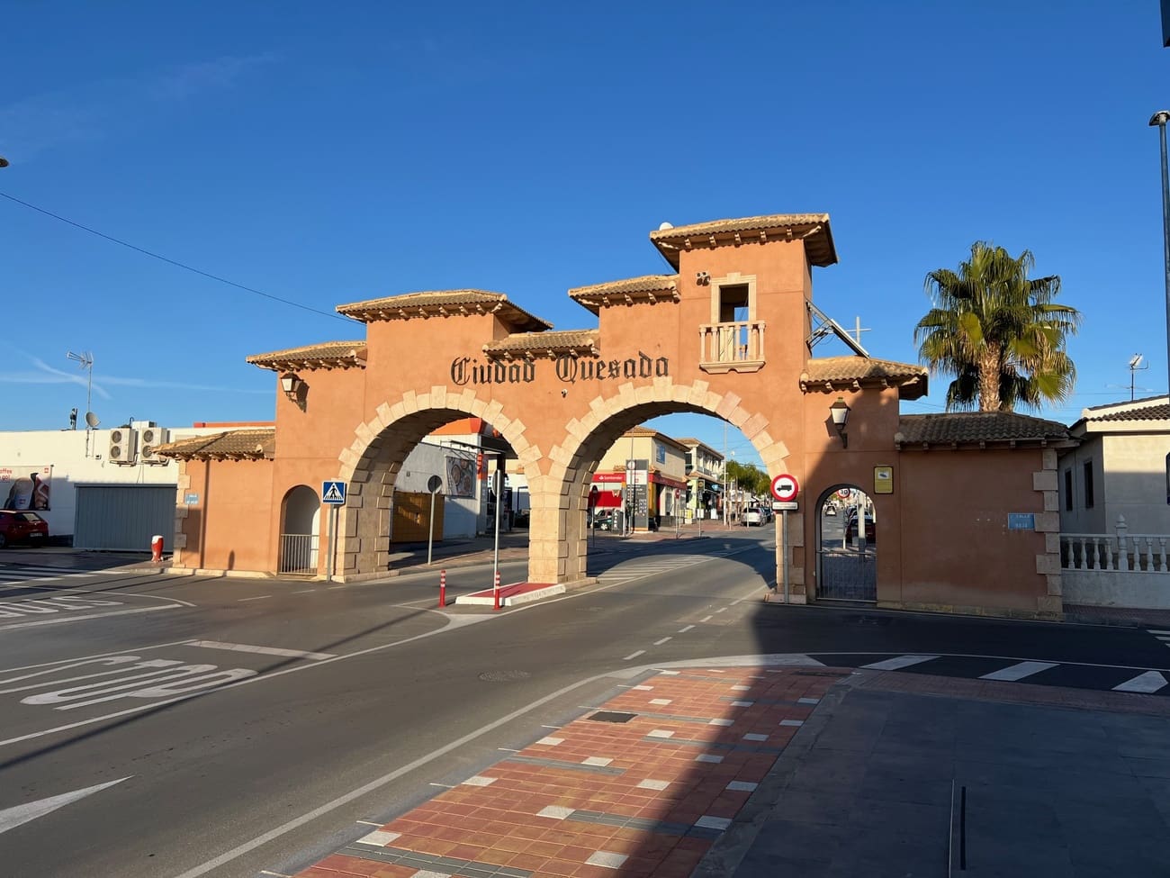 Chalet de 3 habitaciones en Almoradí en venta con piscina - 499.500 € (Ref: 9609195)