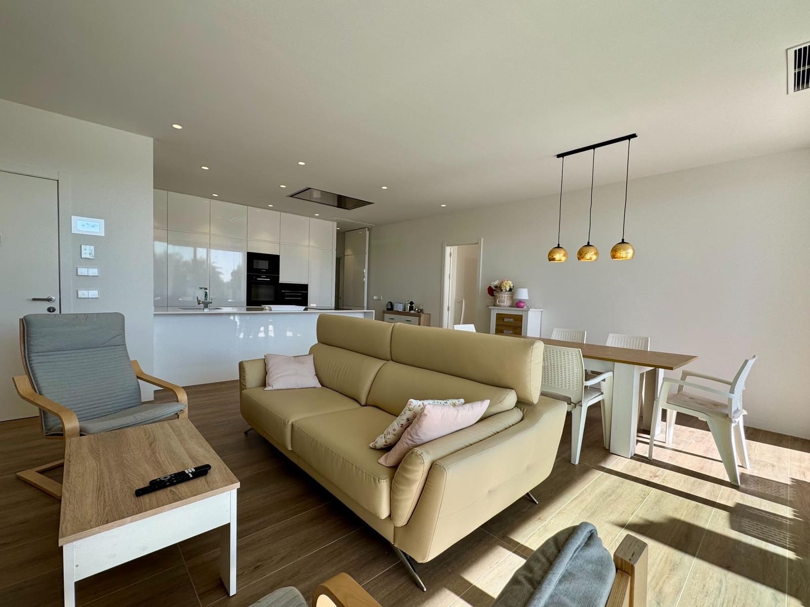 3 soverom Leilighet til salgs i Las Colinas Golf med svømmebasseng - € 479 000 (Ref: 9609209)